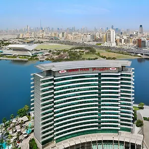 Crowne Plaza Festival Szálloda